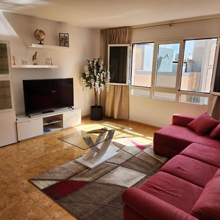 Lujoso Apartamento Vacacional Lägenhet Carrizal Exteriör bild