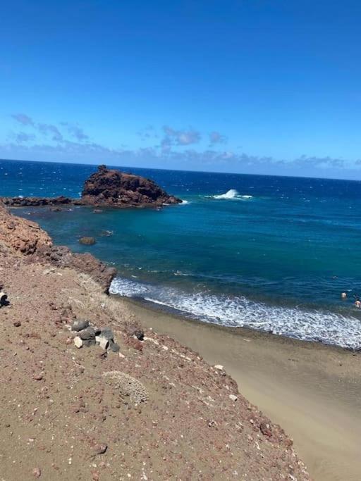 Lujoso Apartamento Vacacional Lägenhet Carrizal Exteriör bild